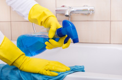 Guest-ready serviced apartment cleaning for a rental in Bow