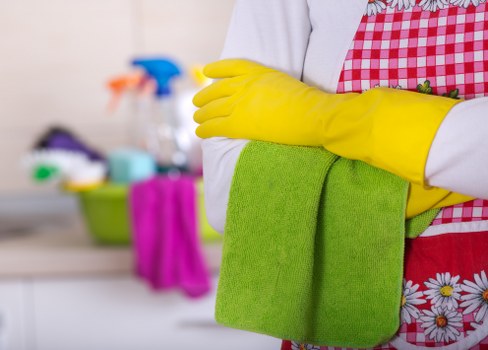 Detailed kitchen cleaning during a move in clean in Bow